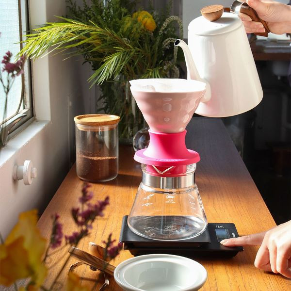 Hario V60 Ceramic Immersion Coffee Dripper SWITCH 02 in Rosa bacca