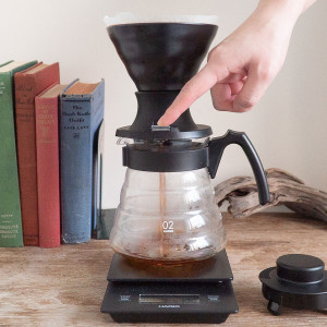 Hario V60 SWITCH 02 - Nero fumè