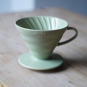 Hario V60 Dripper "Colour Edition" - Verde fume